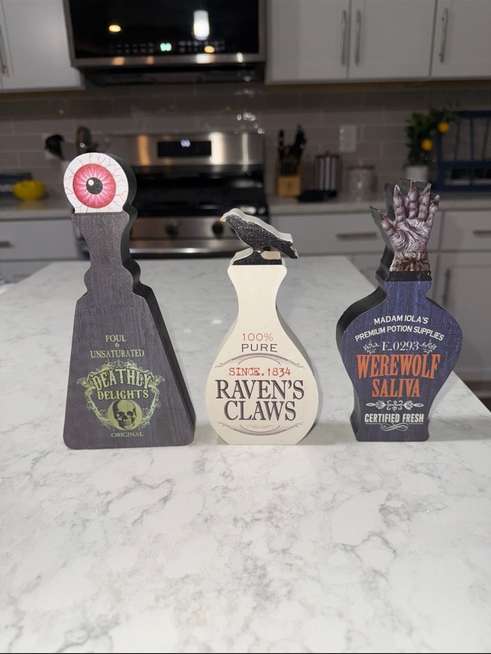 New Halloween Ganz Decor